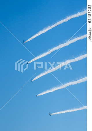 青空とブルーインパルス 松島基地 青空とブルーインパルス 松島基地 65487282