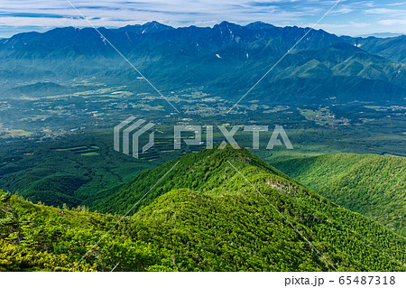 八ヶ岳連峰 三ツ頭から見る南アルプスの写真素材