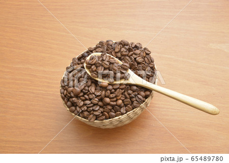 コーヒー豆 65489780