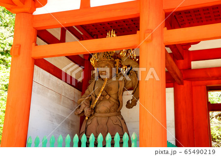 壇上伽藍　中門(持国天像) 65490219