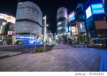 《東京都》人の消えた銀座・自粛ムードの東京 65491691