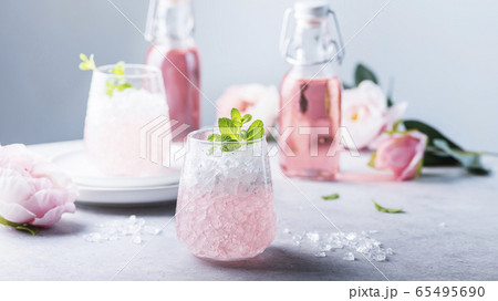 Pink cocktail with crushed ice Pink cocktail with crushed ice 65495690