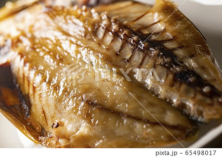 鯵の開きのあぶり焼き 65498017