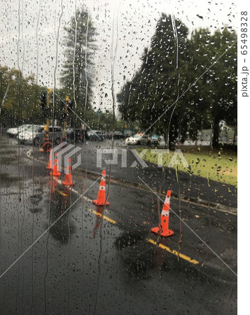 非 バス 天気 65498328