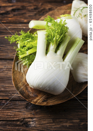 Raw fresh fennel Raw fresh fennel 65498600