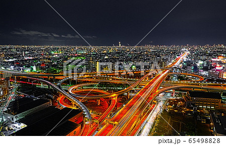 【夜景・東大阪】ジャンクションと大阪の街並み 【夜景・東大阪】ジャンクションと大阪の街並み 65498828
