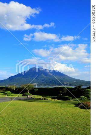 名勝「仙巌園」と桜島 65500220