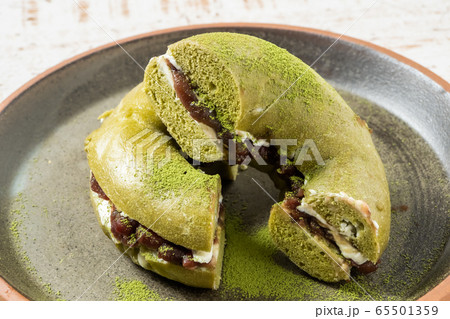 抹茶のベーグル パン Bagel Sandwich 抹茶のベーグル パン Bagel Sandwich 65501359
