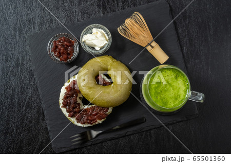 抹茶のベーグル　パン　 Bagel Sandwich 65501360