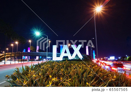 夜のロサンジェルス国際空港 アメリカ カリフォルニア州 夜のロサンジェルス国際空港 アメリカ カリフォルニア州 65507505