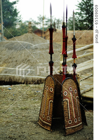 ナガランド　ホーンビルフェスティバル 65509009