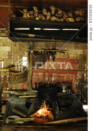 ナガランド　ホーンビルフェスティバル 65509030