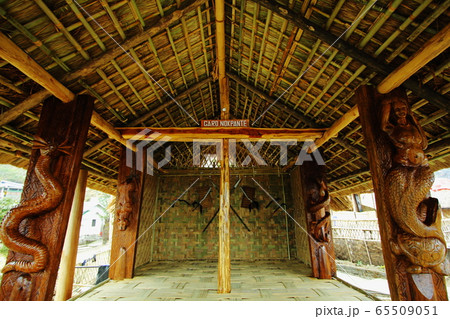 ナガランド　ホーンビルフェスティバル 65509051