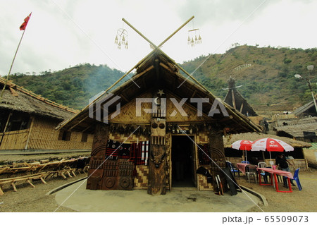 ナガランド　ホーンビルフェスティバル 65509073