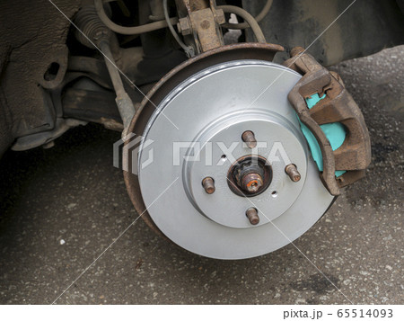 取り付けたばかりの新品ブレーキローター02 65514093