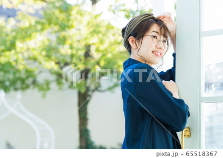 女性 新生活 リビング ライフスタイル 女性 新生活 リビング ライフスタイル 65518367