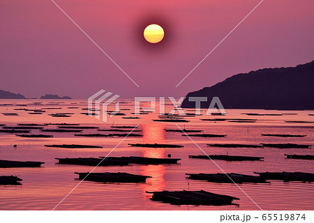 虫明追門の朝 65519874