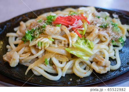 岡山県 津山名物 津山ホルモン焼きうどん 岡山県 津山名物 津山ホルモン焼きうどん 65522982