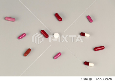 Home treatment. Different medicine pills, capsules 65533920