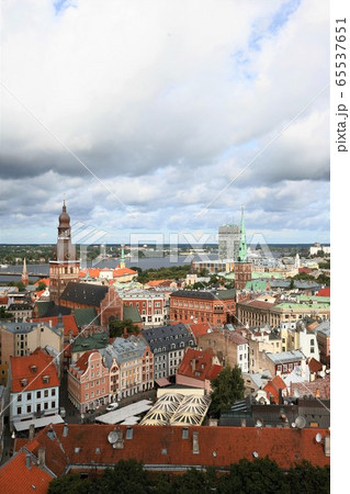 ラトビア・リガの街並み／世界文化遺産 65537651