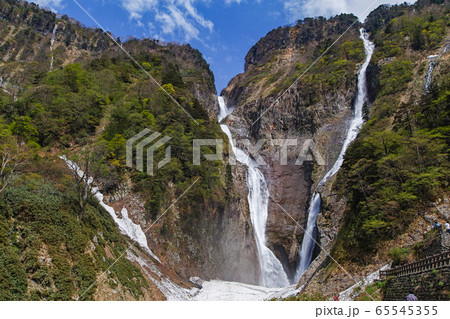 富山県/ 称名滝とハンノキ滝 65545355