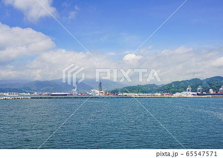 駿河湾 船上より清水港を望む 駿河湾 船上より清水港を望む 65547571