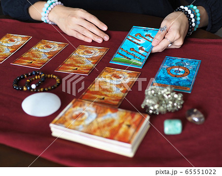 tarot card reading eight of wands wheel of fortune 65551022