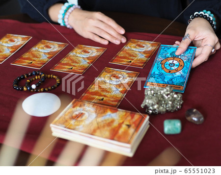 tarot card reading wheel of fortune teller 65551023