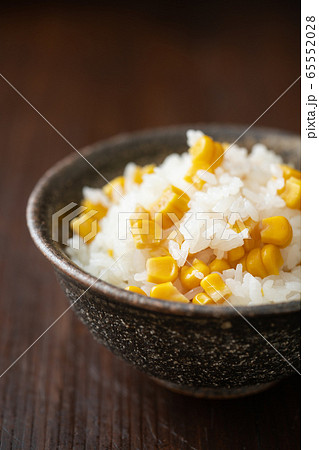 とうもろこしご飯 65552028