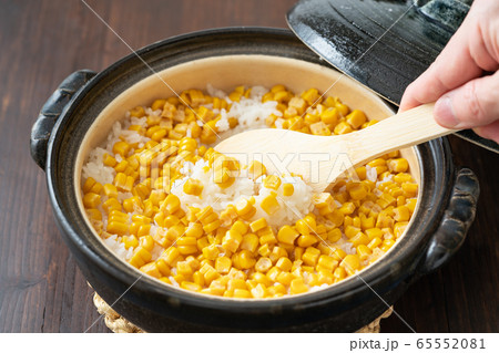 とうもろこしご飯 65552081