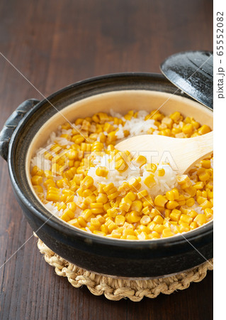 とうもろこしご飯 65552082