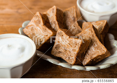 黒糖胡桃パン デニッシュ 菓子パン 65556865