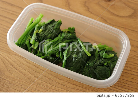ほうれん草 65557858