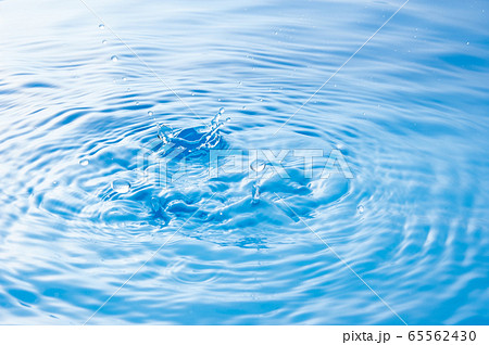水滴の波紋 水滴の波紋 65562430