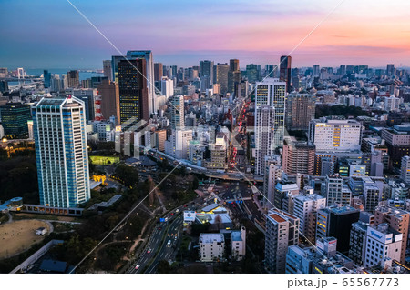 東京 夕暮れのビル群 東京タワーから 65567773