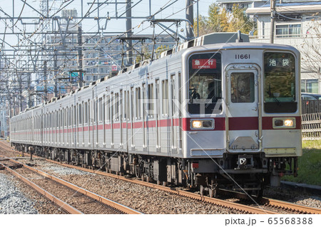 東武鉄道　10000系 65568388