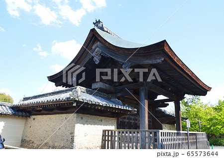 天龍寺の「勅使門」（京都市右京区嵯峨天龍寺芒ノ馬場町） 65573644