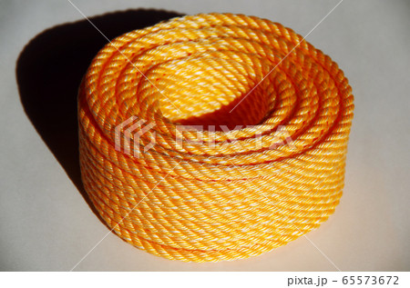 樹脂製のロープ 65573672