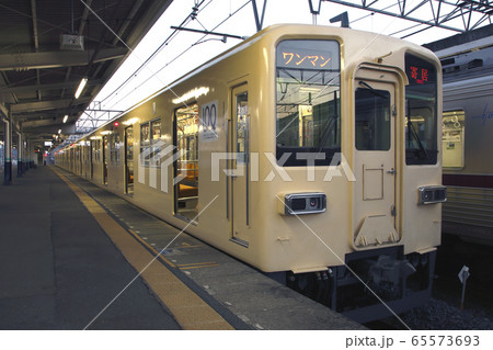 ［TJ］東武東上線8000系（ワンマン区間：セイジクリーム） 65573693