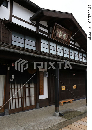 新潟　南魚沼　三国街道塩沢宿　牧之通り　青木酒造 65576587