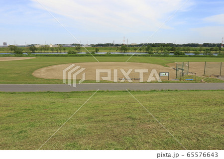 江戸川河川敷　　葛飾区柴又　柴又運動場 65576643