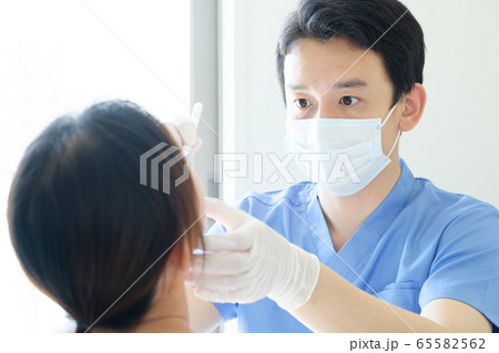 歯医者　診察イメージ 65582562