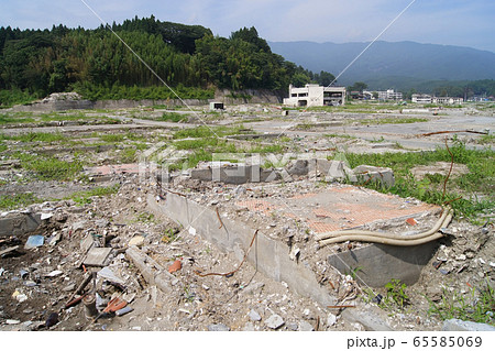 東日本大震災 5ヶ月後の風景 陸前高田市周辺 東日本大震災 5ヶ月後の風景 陸前高田市周辺 65585069