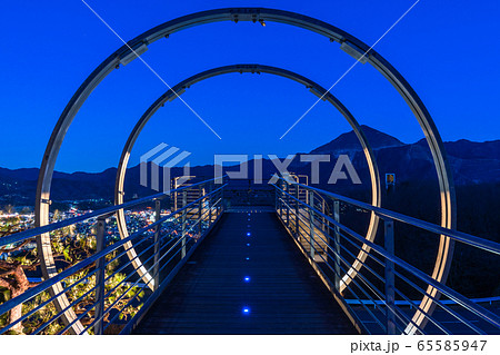 《埼玉県》秩父の夜景・ミューズパーク旅立ちの丘 65585947