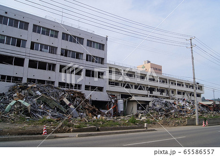 東日本大震災　5ヶ月後の風景　南三陸町　志津川病院 65586557
