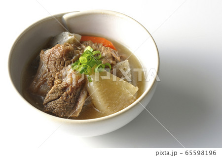 牛すじ煮込み 65598196