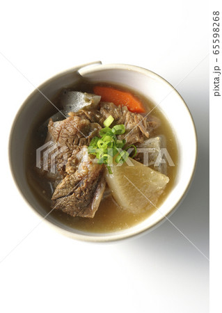牛すじ煮込み 65598268