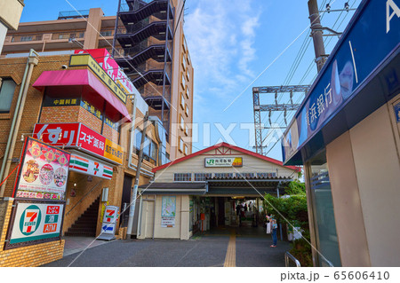 神奈川県川崎市中原区のJR東日本 向河原駅の改札付近 65606410