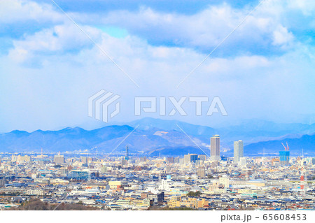 冬の岐阜市　都市風景 65608453