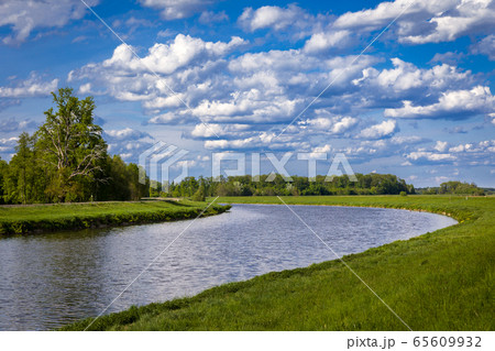 The Morava River on the border between Slovakia The Morava River on the border between Slovakia 65609932